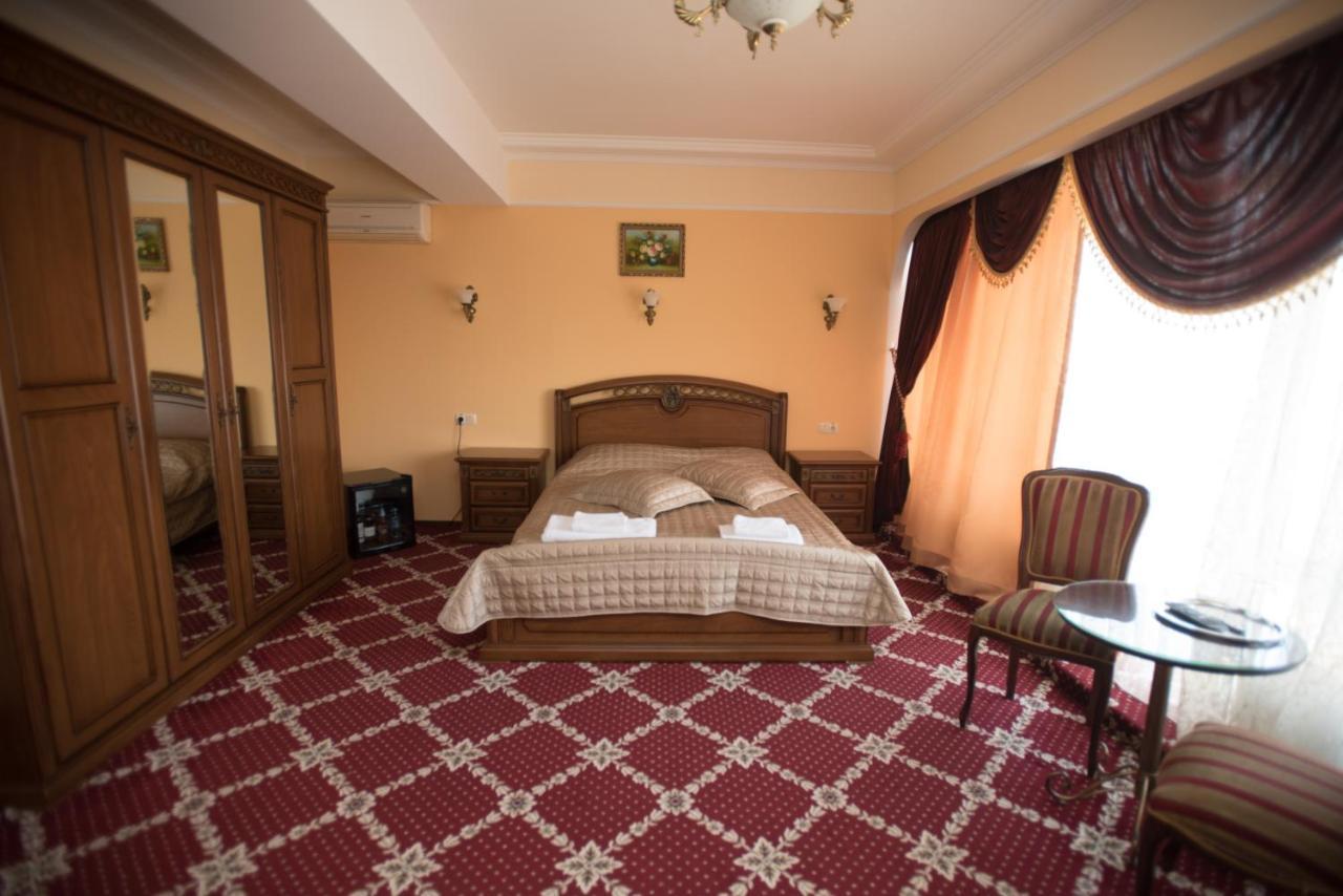 Altin Palace Comrat Exterior foto